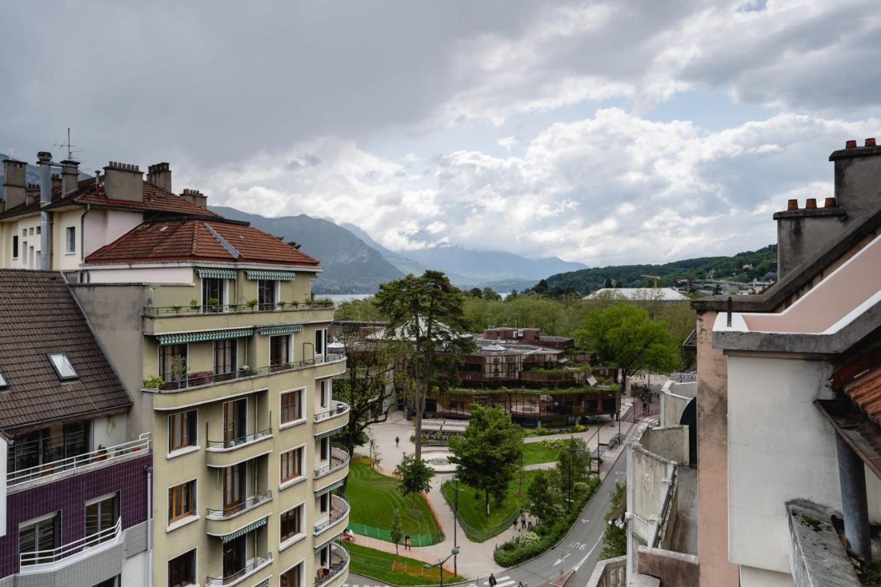 Le Nid Du Favre I - Charming Studio With Stunning Lake View Annecy Luaran gambar