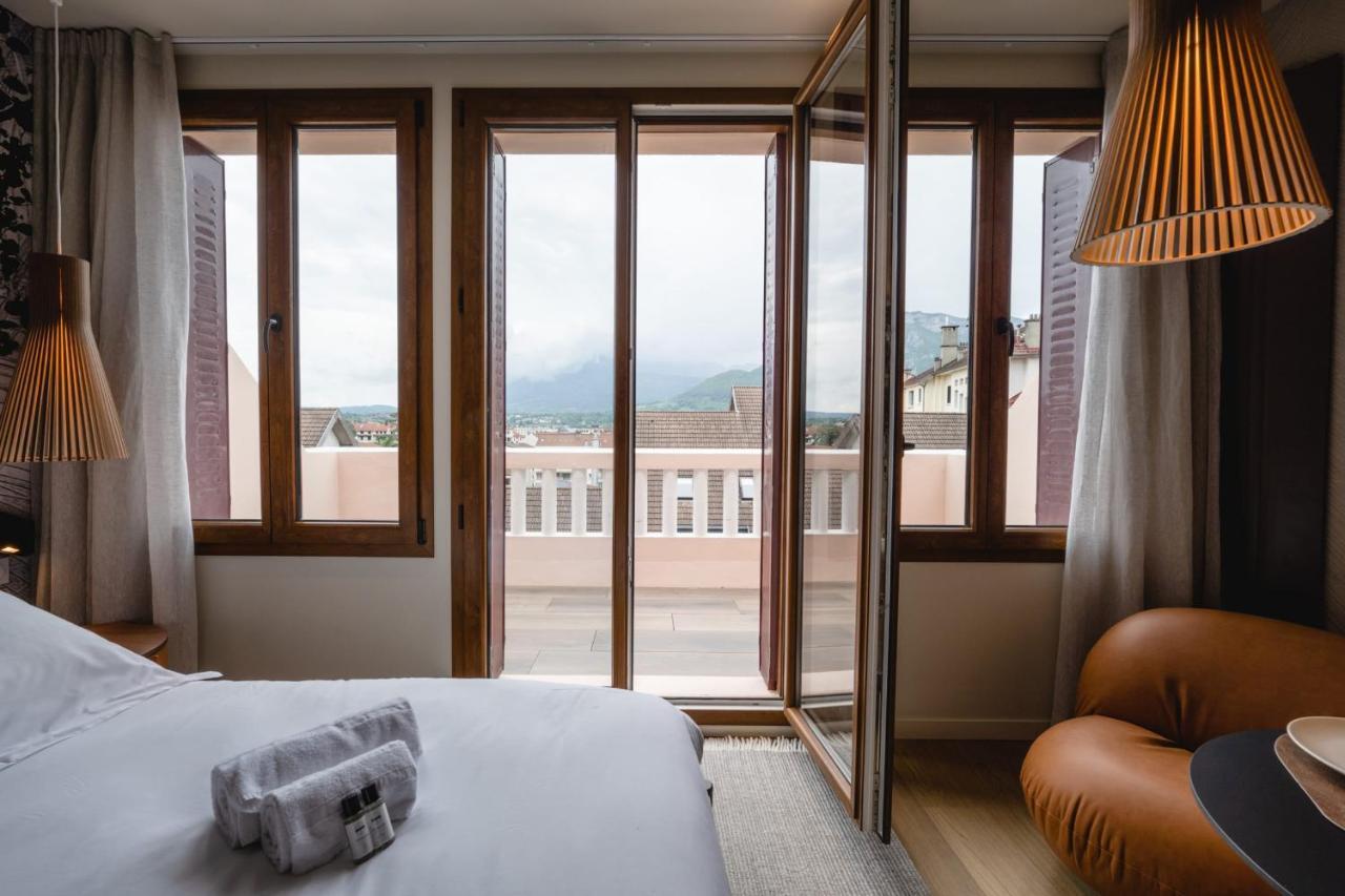 Le Nid Du Favre I - Charming Studio With Stunning Lake View Annecy Luaran gambar