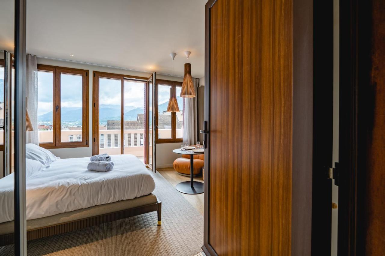 Le Nid Du Favre I - Charming Studio With Stunning Lake View Annecy Luaran gambar