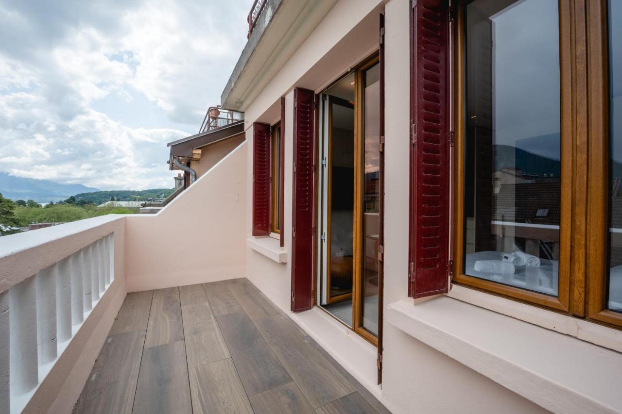Le Nid Du Favre I - Charming Studio With Stunning Lake View Annecy Luaran gambar